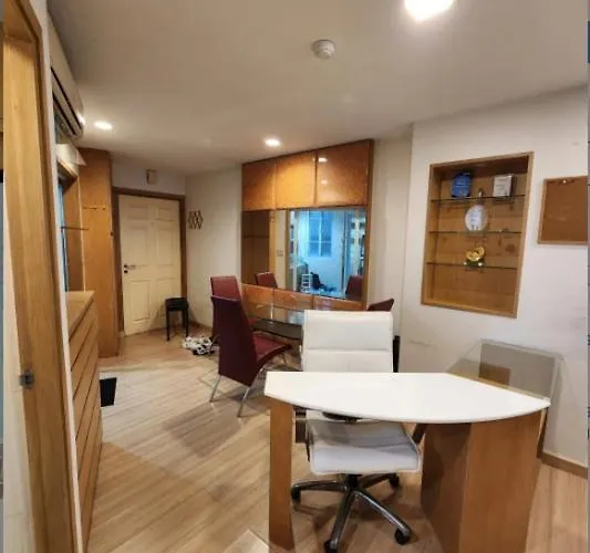 Cozy Minimal 1br Cmbd Pool Long Friendly